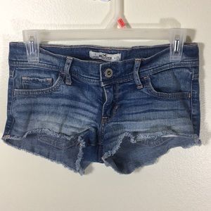 HOLLISTER Denim Short Shorts Size: 1 W 25